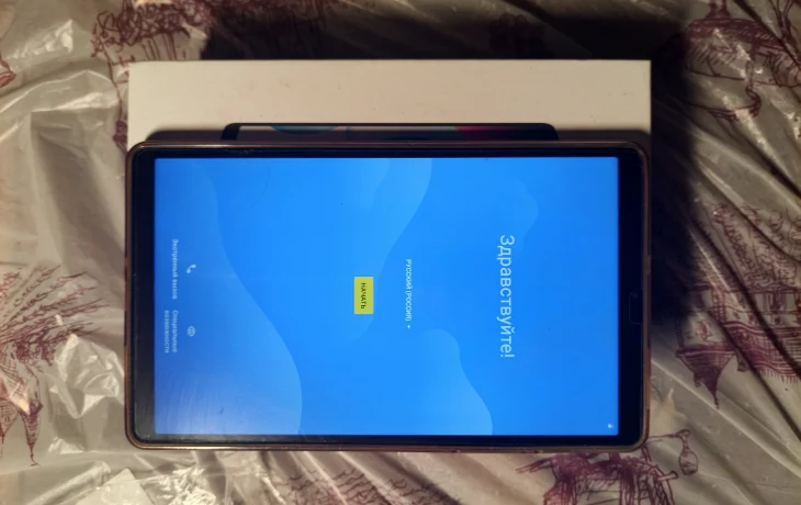 Планшет Realme Pad Mini 8.7" 4G 4/64 с чехлом и стеклом Планшет Realme Pad Mini 8.7" 4G 4/64 с чехлом и стеклом