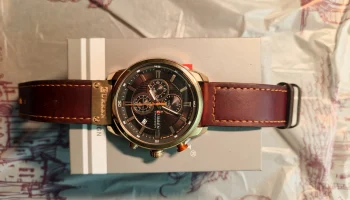 Часы кварцевые curren